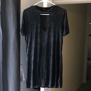 Choker neck, t-shirt